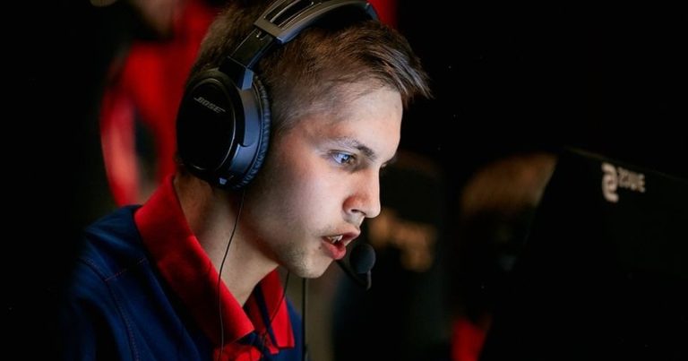 Team Vitality уступила Gambit Esports и покинула IEM Katowice 2022
